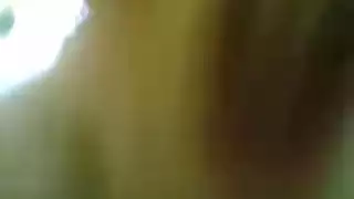 بورن عربي يعرض أنات عالية وإغواء لفظي