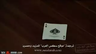كيدن كروس تُنك طيزها بإحكام في مقطع أجنبي