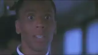 عري علني: وضعية الكلب مع مؤخرة مكتنزة