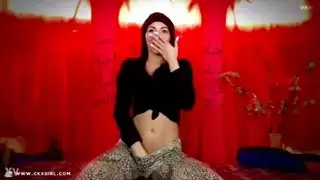 عرض كاميرا ويب خاص يتحول إلى بورنو صريح