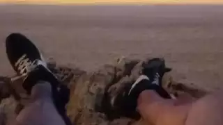 ممارسة جنسية ثلاثية في الخارج: انضم لزوجين متزوجين لجنس صريح على الشاطئ