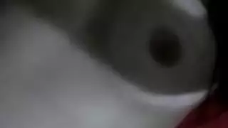 أبطئ من هذا القضيب حتى أجعلك تقذف الآن