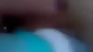 جمال مغربي غريب يفتح ساقيها على الكاميرا مقابل مال سعودي