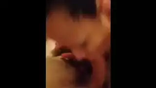 مص الديك الأبيض الغني حتى يومس