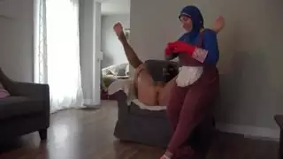 العاهرة التركية الهاوية تحب أن تُدكّس فتحاتها بقوة