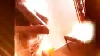يحصل دانييلا على تدليك لطيف كس، ثم الحصول على اللعنة بشكل جيد على طاولة التدليك