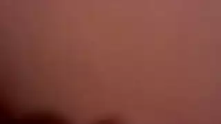 ميلف مثارة تأخذ قضيبًا صلبًا