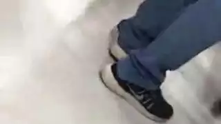 اللطيفات لطيفة في حفلة الأدغال الضيقة