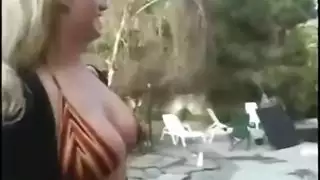 بورن مصري فموي: حركات اللسان وبلع السائل المنوي