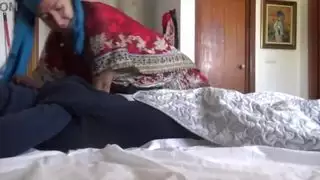 الفتاة الخادمة التركية تستسلم لعضو الرجل الفرنسي الأسود الضخم