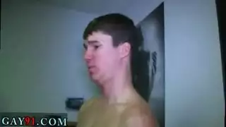 يمارس الجنس معة امه
