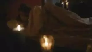 خيال ستيفاني ألن في العطلة: ممارسة الجنس مع نفسها حتى النشوة