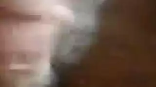تتحرش ب رجل عند ابوها