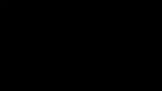 صديقة محتاجة للمال تقدم عرضًا إباحيًا صريحًا أمام رجلها