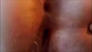 تبتلع قضيبي بالكامل في حلقها