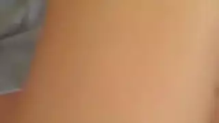 دانيلز قبضة سخيف أمام المرآة مع دانيلز