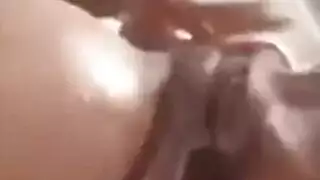 فضل يمص ويلحس كسها لغاية ماجبتهم في فمة الإباحية