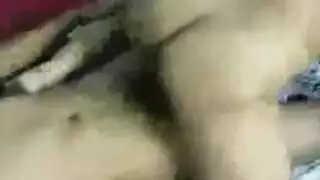 فتاة مثيرة الحصول على مارس الجنس من قبل مدلك لها