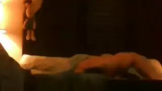 اخت تغير اخوها بمؤخرتها