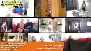 سكسي عائله تحتفل بعيد الكرسمس