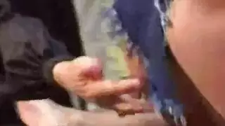سكس زوج يقدم زوجتو كهدية للمدير