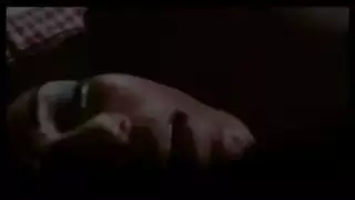 يعلم اخته المحجبه النيل