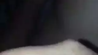 مص عميق لقضيب ضخم حتى تختنق