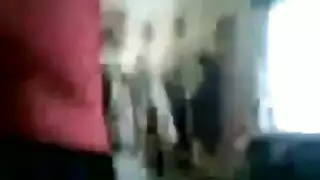 ممحون ينيك بقوة حبيبته في غرفة الفندق و هي واقفة