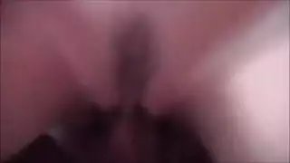 المخرج يصوّر مشهدًا ساخنًا لدرجة أنه يجعلني أتوسل