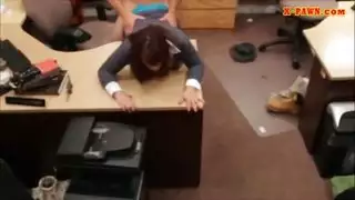 حامل ومثيرة: جلسة سكس قوية مع الشقيق