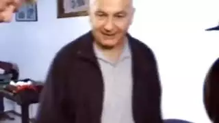 قضيب أسود كبير ماهر يضاجع أفواه نساء ميلف في مقطع إباحي صريح