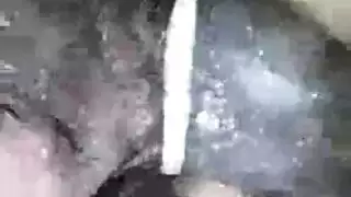 نجم إباحي سمراء تلمس نفسها بالملابس الداخلية والجوارب