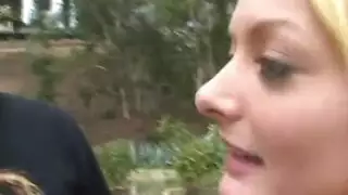 جنس شرجي جامح: سمراء وشاب يبذلان قصارى جهدهما في أوضاع إكس إكس إكس