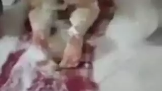 اخ بيخش في علاقه مع اخته وهم لوحدهم فقط