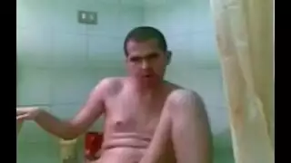 مصري تقولي لي ابنها بلاش تنزل البنات ف كسي