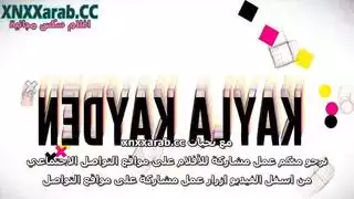 حركات عنيفة بين الفتيات: ديلدوات، تقبيل، وقذف