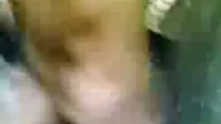 نيك غير مقطع: تدمير عنيف لفرج مراهقة