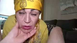 العاهرة العراقية سارة تأخذ زب كبير في سكس عربي صريح