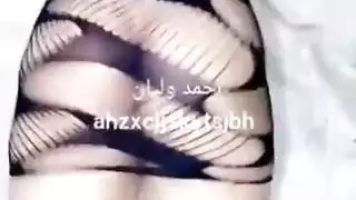 حفلة جنسية بستة أقراص مع عاهرة عربية ساخنة