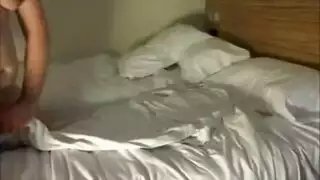 رجل أشيب يضربها من الخلف بعمق