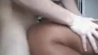 قضيب كبير يدخل مهبل مي كيريكا الضيق بعمق وقوة