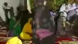 قص تعري رجل