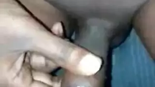ممارسة ثلاثية في الزي الرسمي مع مص مزدوج وشرجي