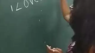 تسريب شريط جنسي سري من الهاتف
