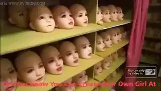 هي تحشر الموز مثل قضيب