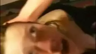 يبكي صهيوني مراهقة