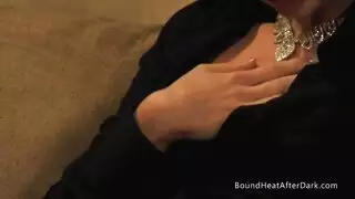 عشيقة الساعات لها العبيد الثلاثون استمناء