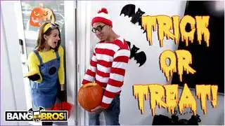 witchs curse: halloween costume orgy and squirting finish