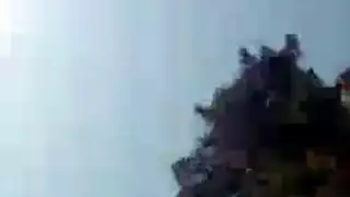 زميل العمل يمارس الجنس مع سارة الطازجة بشراسة في رحلتهما بلندن