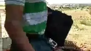 إباحية في الهواء الطلق مع العاهرة الهندية والإيلاج المزدوج
